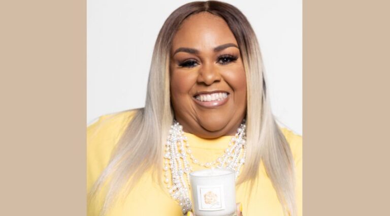 S.O.A.R. Strategist Tiffany R. Easley Debuts Luxurious Candle Line & Catches the Attention of National Retailers